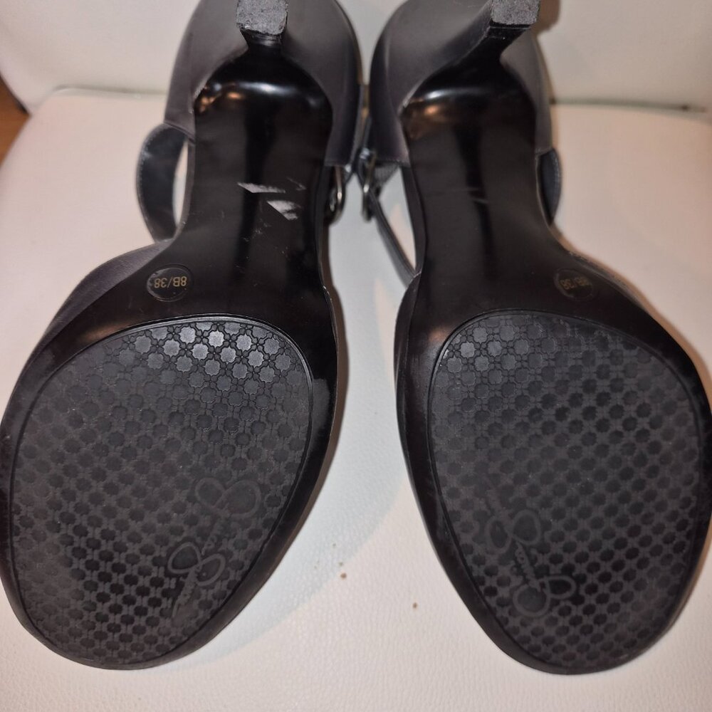 Jessica Simpson Heels - Picture 4 of 5